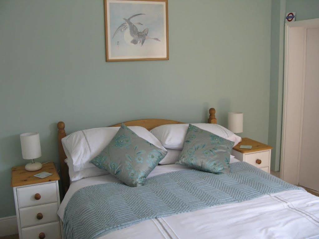 Hôtel Number 64 à Salisbury Extérieur photo