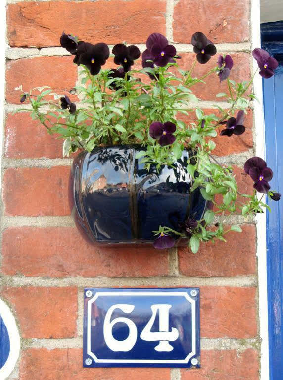 Hôtel Number 64 à Salisbury Extérieur photo
